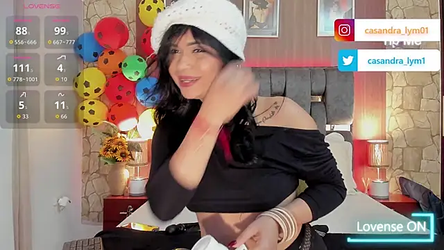 Snapshot of Casandra_lym1 chatting on June 19, 1:15 pm Casandra lym1 online show from June 19, 1:15 pm