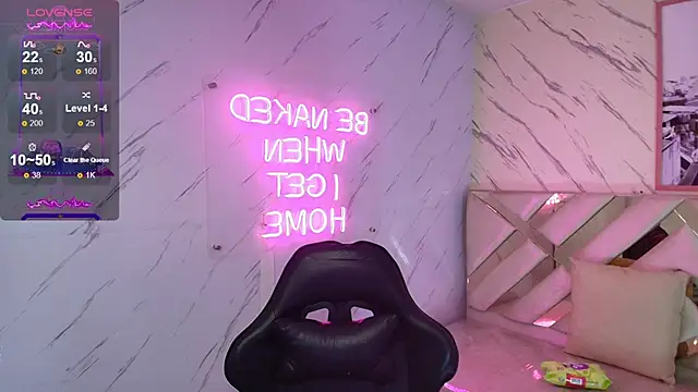 Snapshot of Anni_acker_b chatting on February 21, 7:43 pm Anni acker b online show from February 21, 7:43 pm