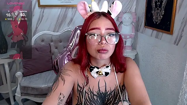 Snapshot of Anni_acker_b chatting on March 7, 7:49 pm Anni acker b online show from March 7, 7:49 pm