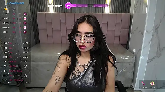 Snapshot of Anni_acker_b chatting on October 10, 12:59 pm Anni acker b online show from October 10, 12:59 pm