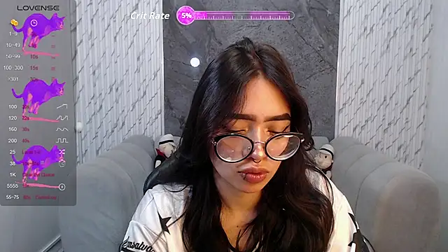 Snapshot of Anni_acker_b chatting on October 17, 12:52 pm Anni acker b online show from October 17, 12:52 pm