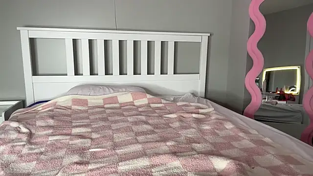 meggsworld online show from February 13, 3:35 pm