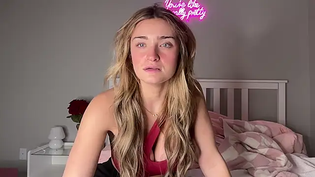 meggsworld online show from February 25, 11:33 pm