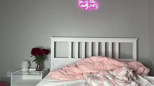 meggsworld online show from February 26, 11:59 pm