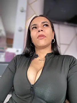 Naatalia online show from October 28, 5:37 pm