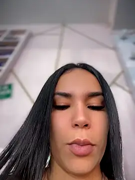 Snapshot of Naatalia chatting on June 11, 6:06 pm Naatalia online show from June 11, 6:06 pm