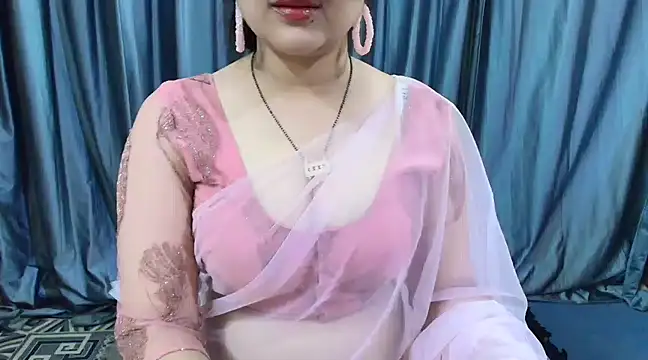 Snapshot of goldiwets chatting on February 16, 4:32 pm goldiwets online show from February 16, 4:32 pm