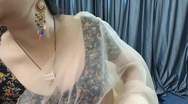 Snapshot of goldiwets chatting on March 3, 1:53 pm goldiwets online show from March 3, 1:53 pm