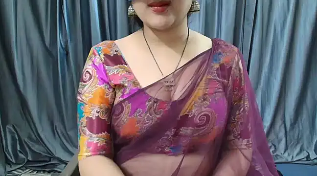 Snapshot of goldiwets chatting on March 10, 6:45 pm goldiwets online show from March 10, 6:45 pm