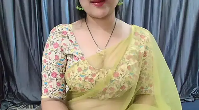 Snapshot of goldiwets chatting on March 11, 7:04 am goldiwets online show from March 11, 7:04 am