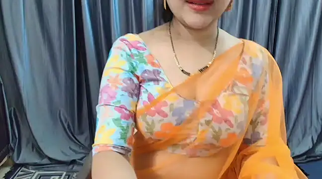 Snapshot of goldiwets chatting on March 14, 6:32 am goldiwets online show from March 14, 6:32 am