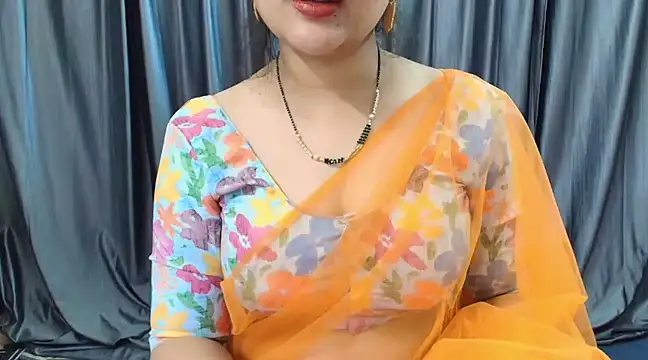 Snapshot of goldiwets chatting on March 14, 9:35 am goldiwets online show from March 14, 9:35 am