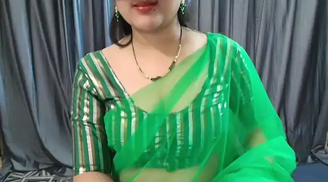 Snapshot of goldiwets chatting on March 19, 10:11 am goldiwets online show from March 19, 10:11 am