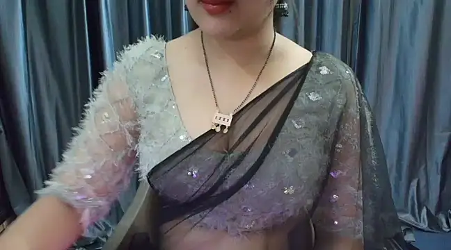 Snapshot of goldiwets chatting on March 22, 6:36 pm goldiwets online show from March 22, 6:36 pm