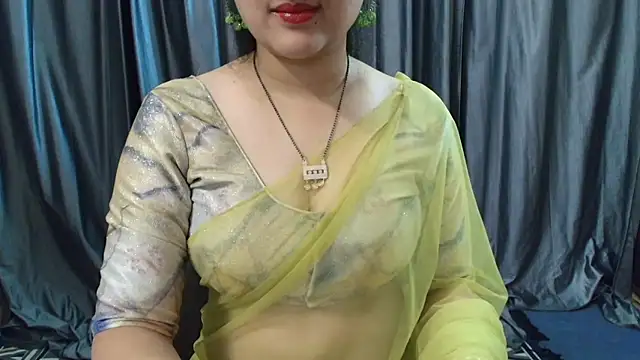 Snapshot of goldiwets chatting on September 12, 4:34 am goldiwets online show from September 12, 4:34 am