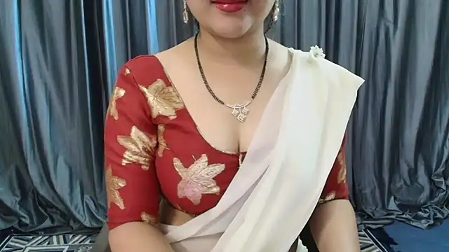 Snapshot of goldiwets chatting on September 13, 4:45 am goldiwets online show from September 13, 4:45 am