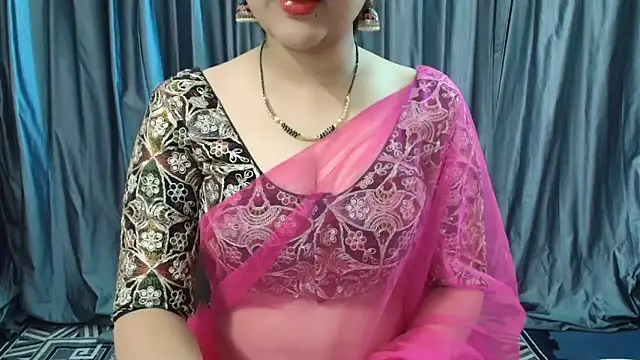 Snapshot of goldiwets chatting on September 18, 3:30 am goldiwets online show from September 18, 3:30 am