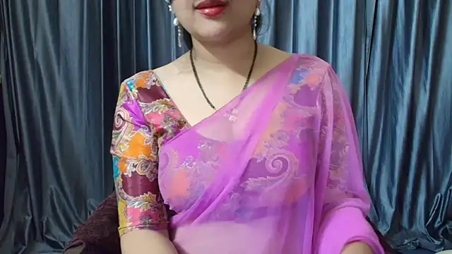 Snapshot of goldiwets chatting on November 7, 4:34 am goldiwets online show from November 7, 4:34 am