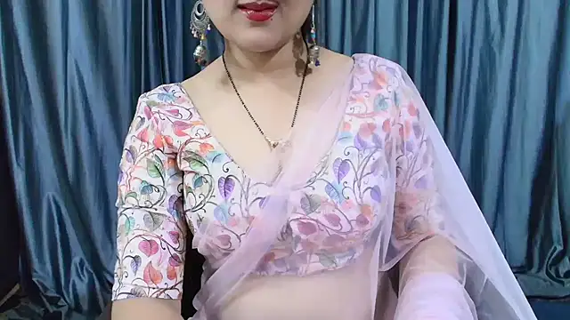 Snapshot of goldiwets chatting on November 10, 4:17 pm goldiwets online show from November 10, 4:17 pm