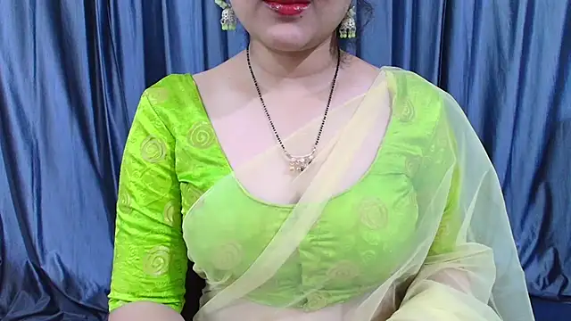 Snapshot of goldiwets chatting on November 11, 4:29 pm goldiwets online show from November 11, 4:29 pm