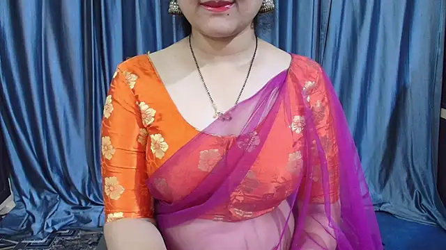 Snapshot of goldiwets chatting on November 13, 4:55 am goldiwets online show from November 13, 4:55 am