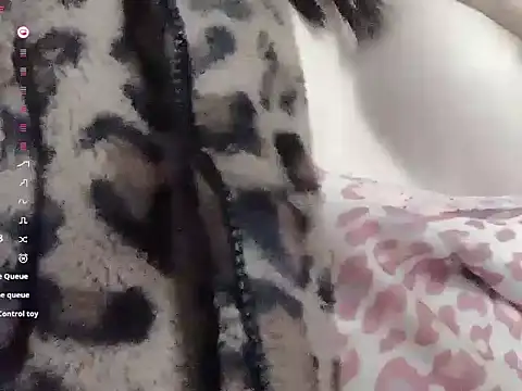 a-lian online show from March 8, 7:38 am