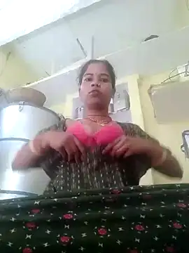 MEENA ROY online show from February 21, 3:23 am