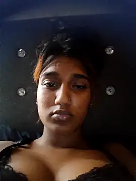 Snapshot of indianpink_lips chatting on May 1, 11:59 am indianpink lips online show from May 1, 11:59 am