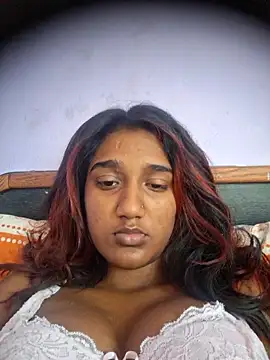 Snapshot of indianpink_lips chatting on June 6, 8:41 am indianpink lips online show from June 6, 8:41 am