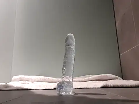 Snapshot of MystiqueRider chatting on June 23, 3:26 am MystiqueRider online show from June 23, 3:26 am