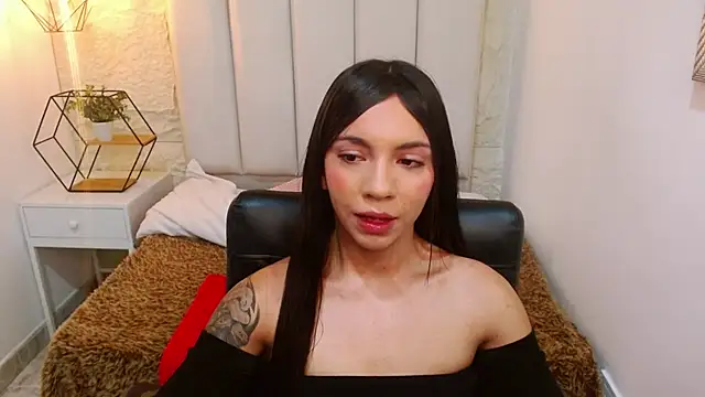 Snapshot of camilah_tk chatting on May 26, 12:23 pm camilah tk online show from May 26, 12:23 pm