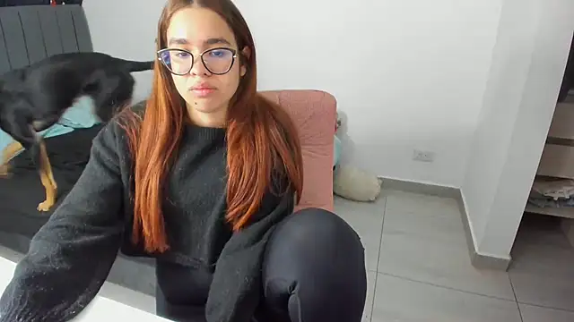 Snapshot of Greciaruiz_ chatting on September 14, 1:38 am Greciaruiz online show from September 14, 1:38 am
