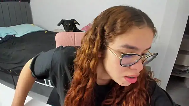 Snapshot of Greciaruiz_ chatting on October 5, 12:09 am Greciaruiz online show from October 5, 12:09 am