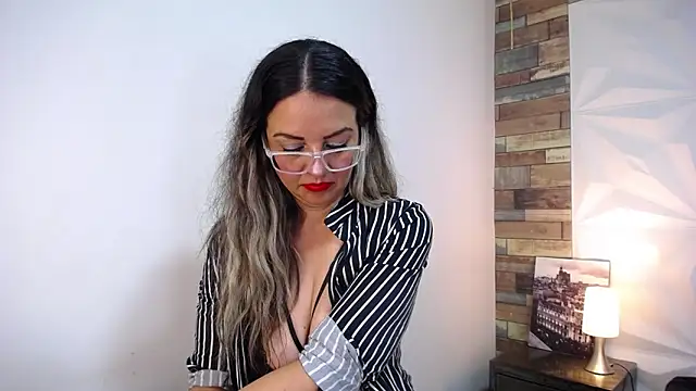 Snapshot of Azaahara_ chatting on March 19, 2:24 pm Azaahara online show from March 19, 2:24 pm