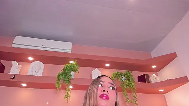 SofiaBennett  online show from November 6, 12:17 pm