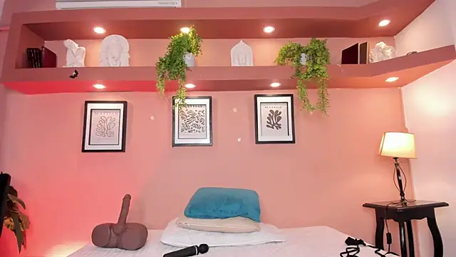 SofiaBennett  online show from November 19, 12:27 pm