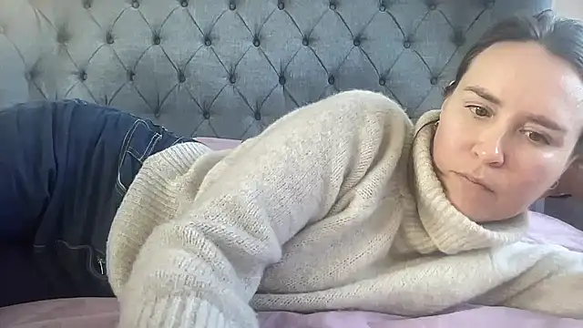 Snapshot of eatmypie69 chatting on January 14, 11:49 am eatmypie69 online show from January 14, 11:49 am