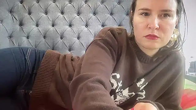 Snapshot of eatmypie69 chatting on January 19, 10:08 am eatmypie69 online show from January 19, 10:08 am