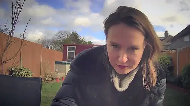 Snapshot of eatmypie69 chatting on February 24, 10:24 am eatmypie69 online show from February 24, 10:24 am