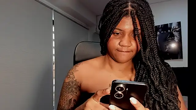 ZahraRose online show from October 13, 9:48 pm