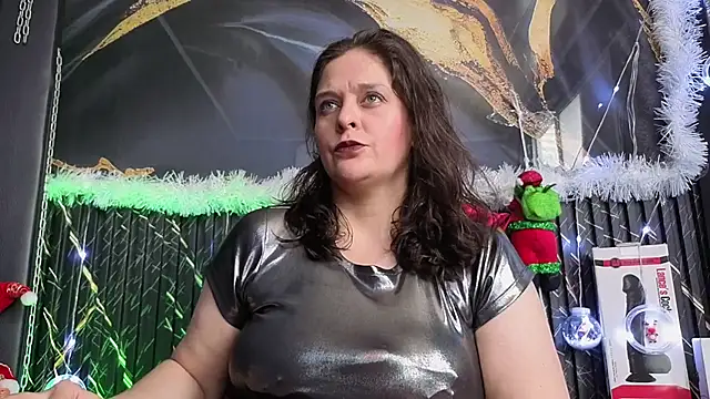 AmandaKovich online show from December 3, 7:23 pm