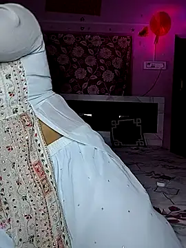 Snapshot of srijashemale chatting on October 11, 6:39 pm srijashemale online show from October 11, 6:39 pm