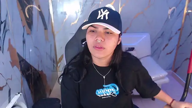 melany rouse18 online show from October 31, 11:22 am