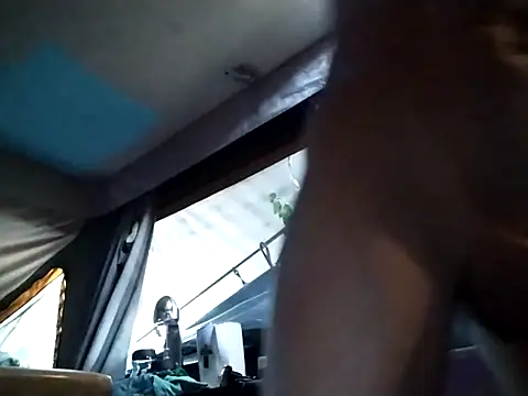 Snapshot of iswimnaked007 chatting on October 25, 12:18 am iswimnaked007 online show from October 25, 12:18 am