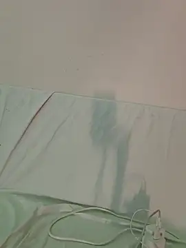 Snapshot of Loly2025 chatting on November 12, 2:23 am Loly2025 online show from November 12, 2:23 am