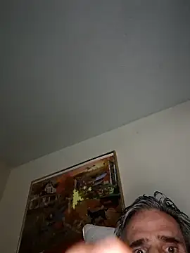 Snapshot of Billgreen69 chatting on June 29, 3:24 am Billgreen69 online show from June 29, 3:24 am