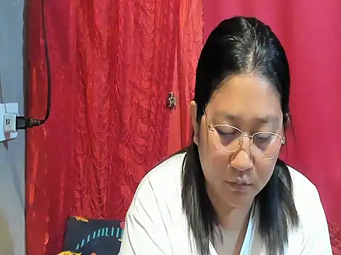 hotchubby88 online show from April 6, 10:54 pm