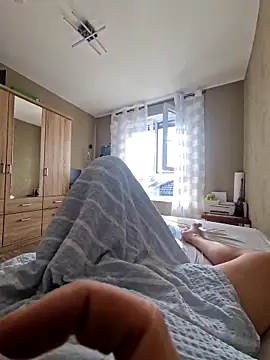 DerechteJunge online show from March 8, 12:20 pm