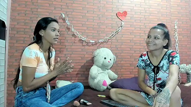 crazylatinagirls online show from March 8, 7:31 pm