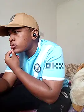 bosszonke123 online show from May 5, 8:00 am